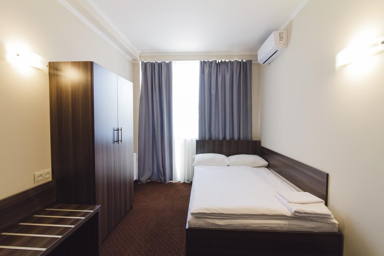 Hotel Zinedine Sport-hotel Użhorod